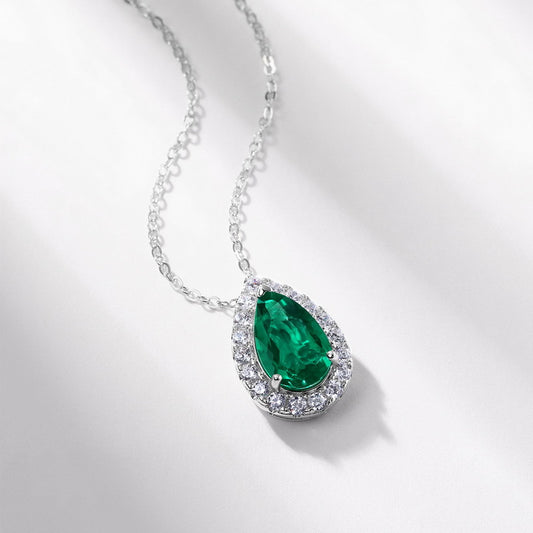 Teardrop Shaped Gemstone Emerald and Zirconia Necklace S925 Silver 1.73 Carats Total