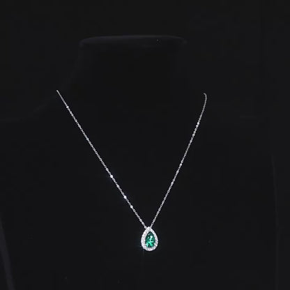 Teardrop Shaped Gemstone Emerald and Zirconia Necklace S925 Silver 1.73 Carats Total